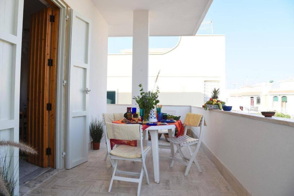 Апартаменты La Terrazza Di Alcino Торре-Канне Экстерьер фото